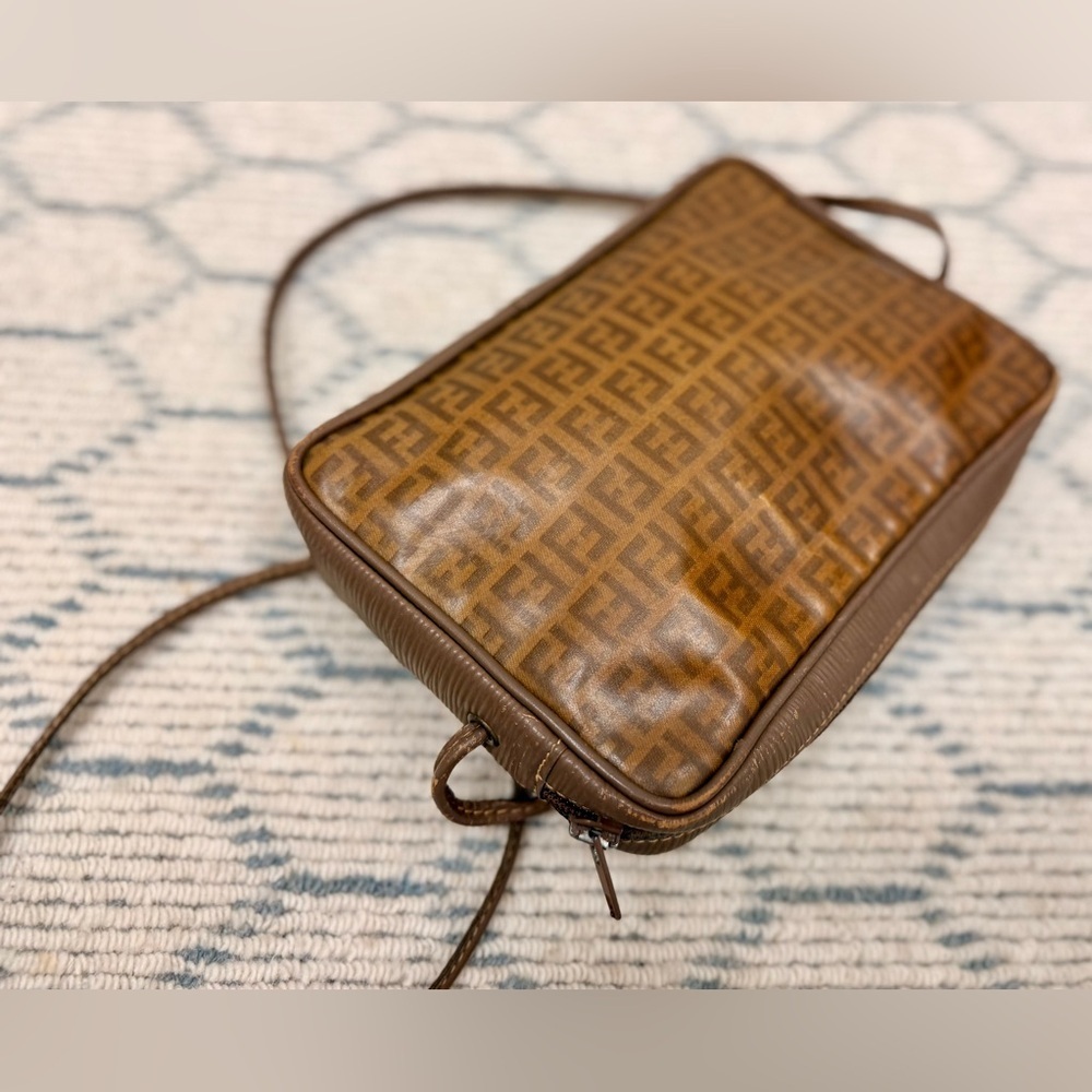 FENDI Vintage Classic Zucca F Monogram Brown Coated Canvas Crossbody Camera Bag - Picture 8 of 16